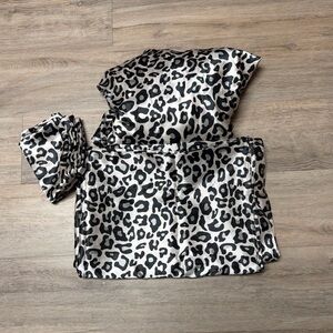 Leopard Print 64” x 94” Twin Size Silky Black, White and Gray Sheet Set
